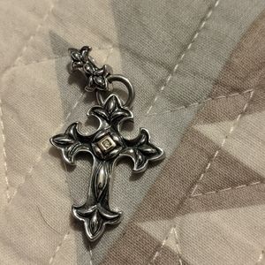 Ann King 925/18k cross with 0.01 diamond 💎